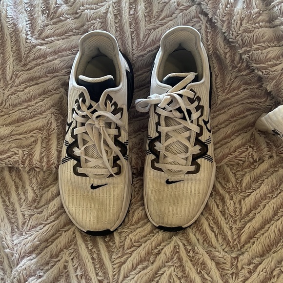 Mens Lebron Witness 6 Basketball Shoe 10.5 - Picture 2 of 4